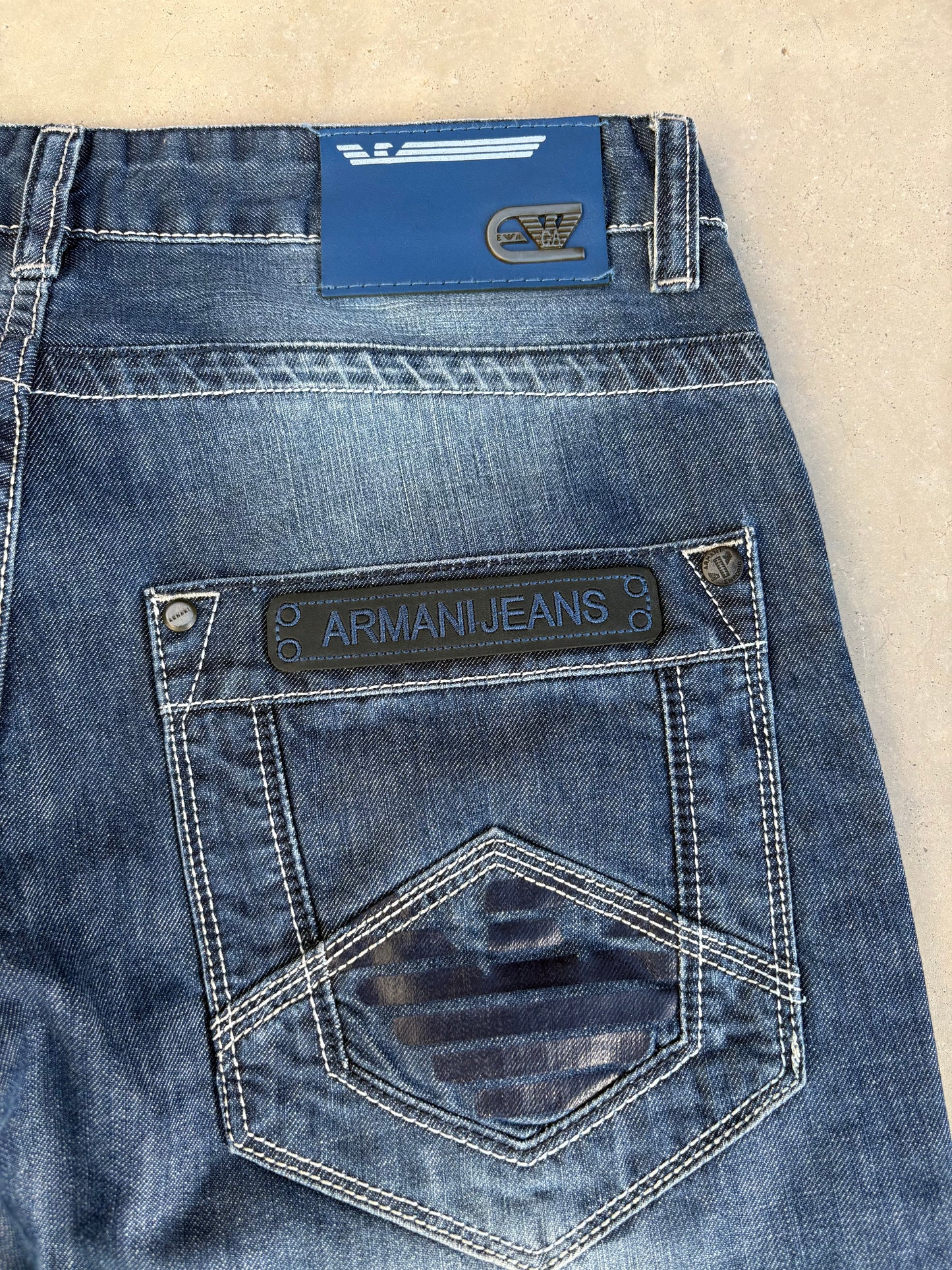 Armani Jeans (S-M)