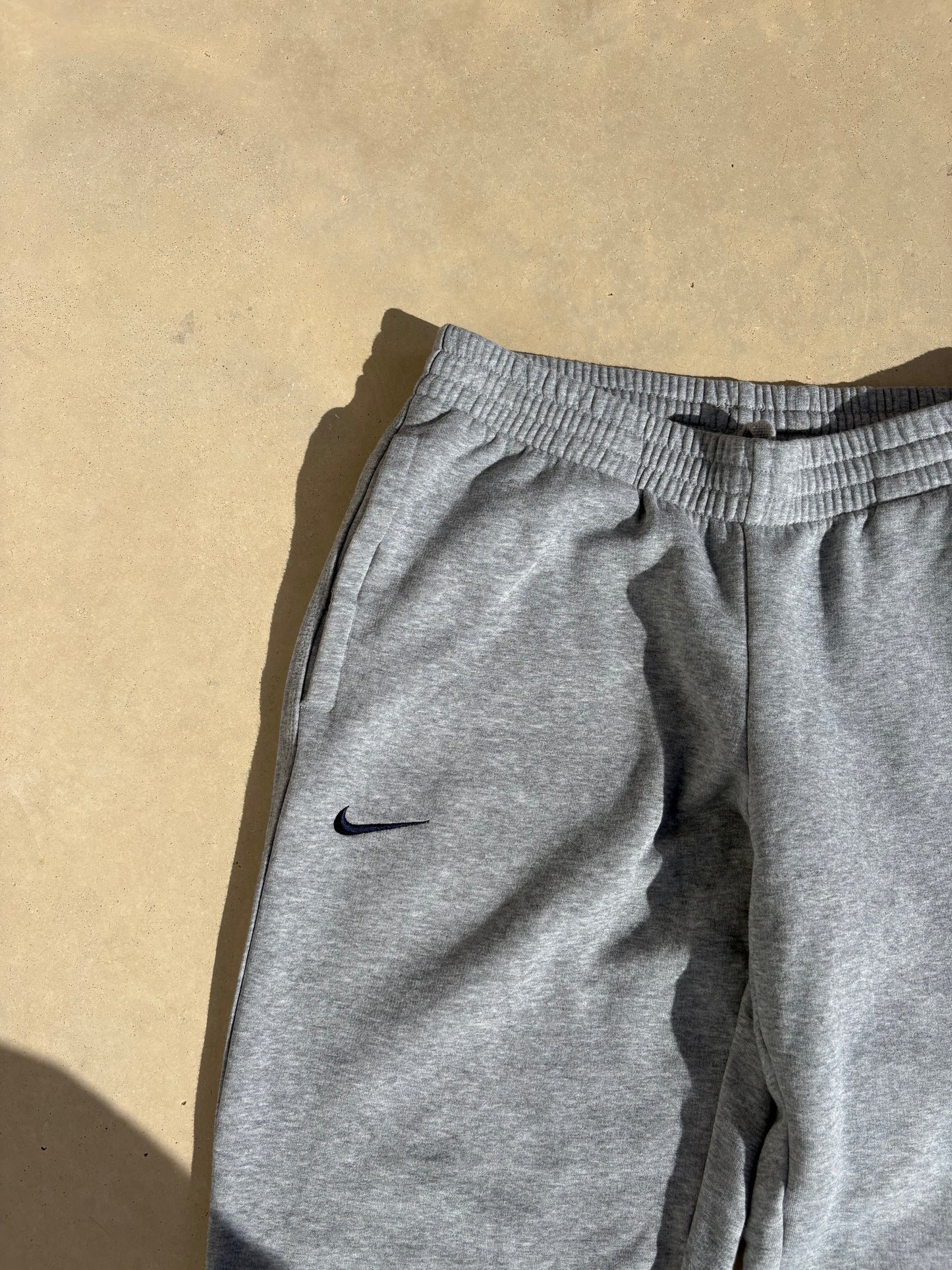 Nike France Sweatpants (M)